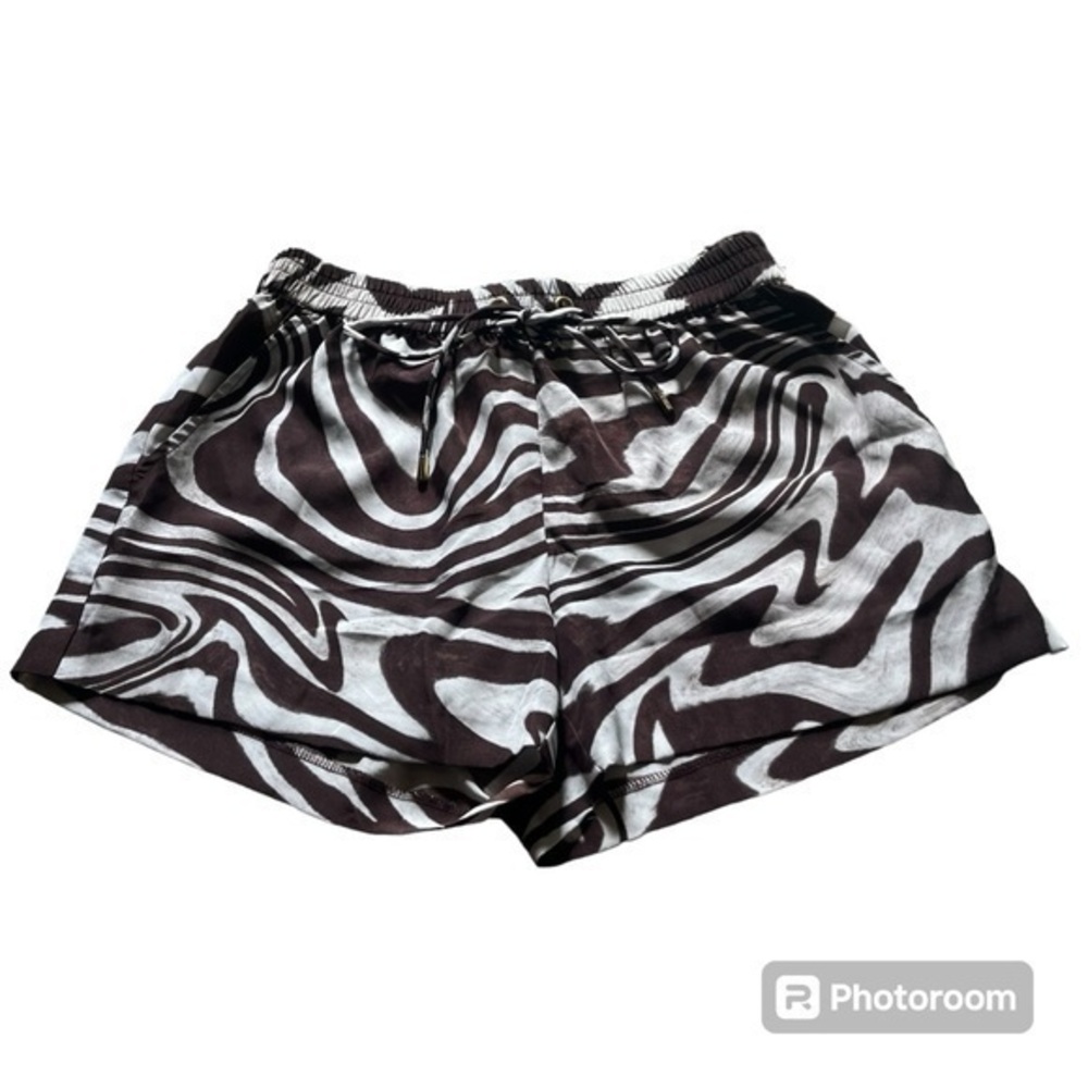 Michael Kors lightweight brown and white 70’s shorts